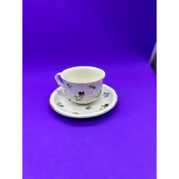 Villeroy & Boch Petite Fleur Porcelain Tea Cup and Saucer Set - Picture 4 of 12